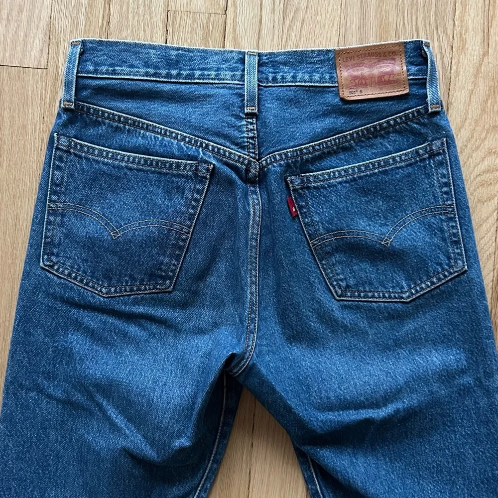 Levi's Straight Leg Dark Blue Denim Jeans - Picture 8 of 8